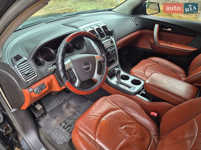 Внедорожник / Кроссовер GMC Acadia 2007 в Богуславе