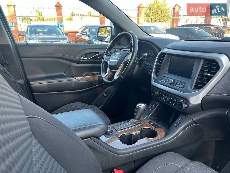 Внедорожник / Кроссовер GMC Acadia 2019 в Одессе