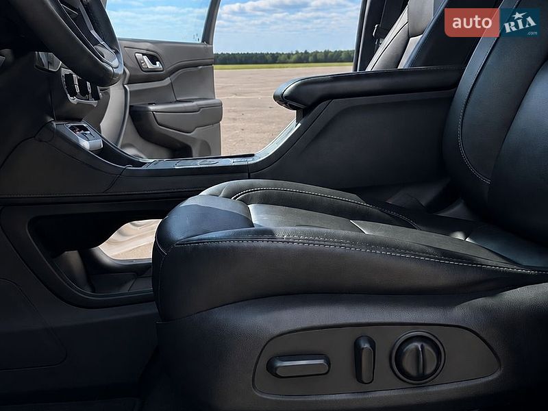 Внедорожник / Кроссовер GMC Acadia 2020 в Киеве