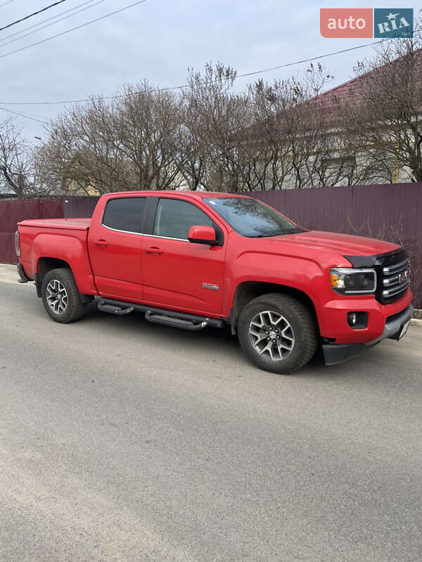 Пікап GMC Canyon 2014 в Бучі