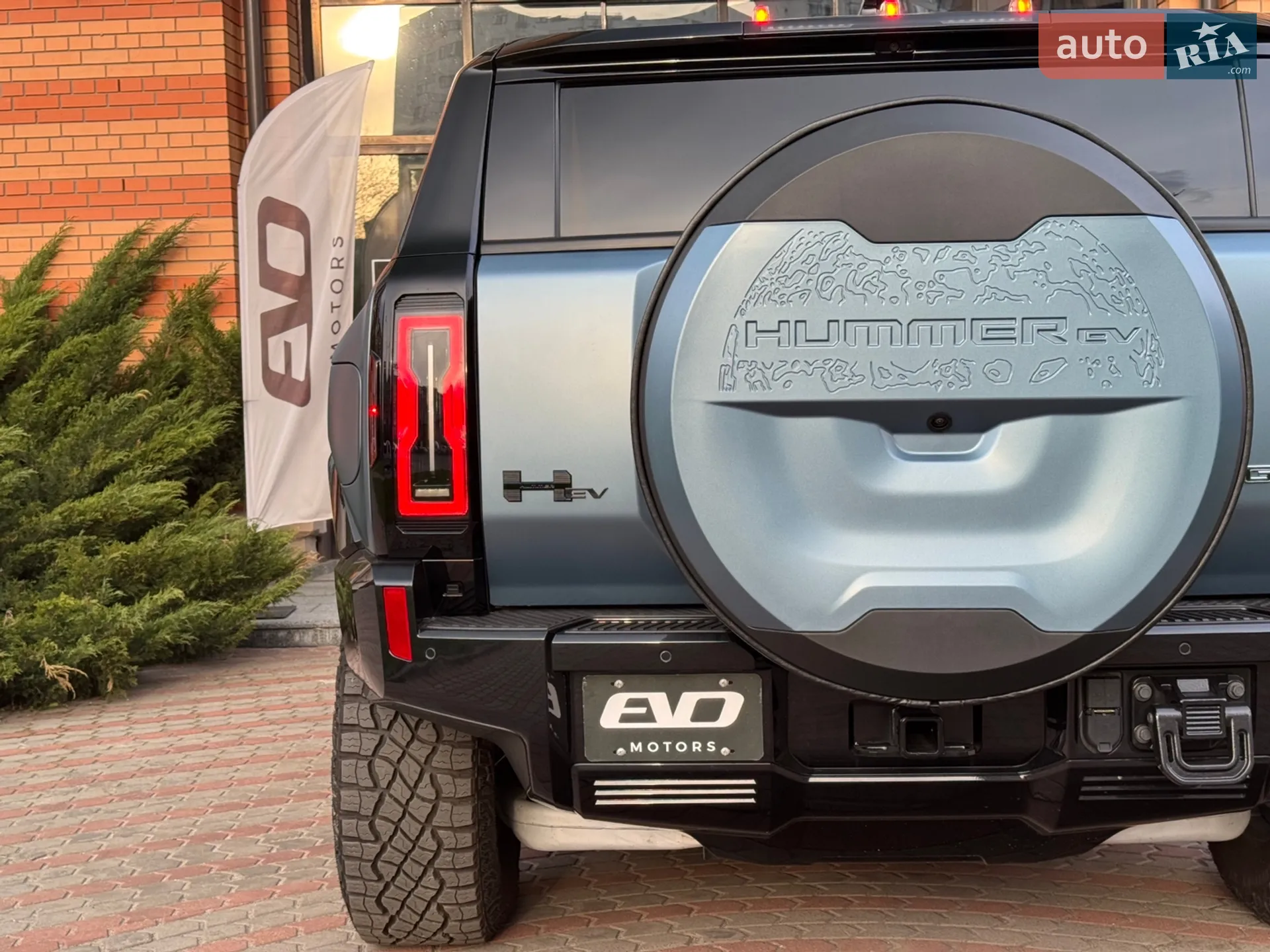 2024 GMC Hummer EV - мініатюра 7