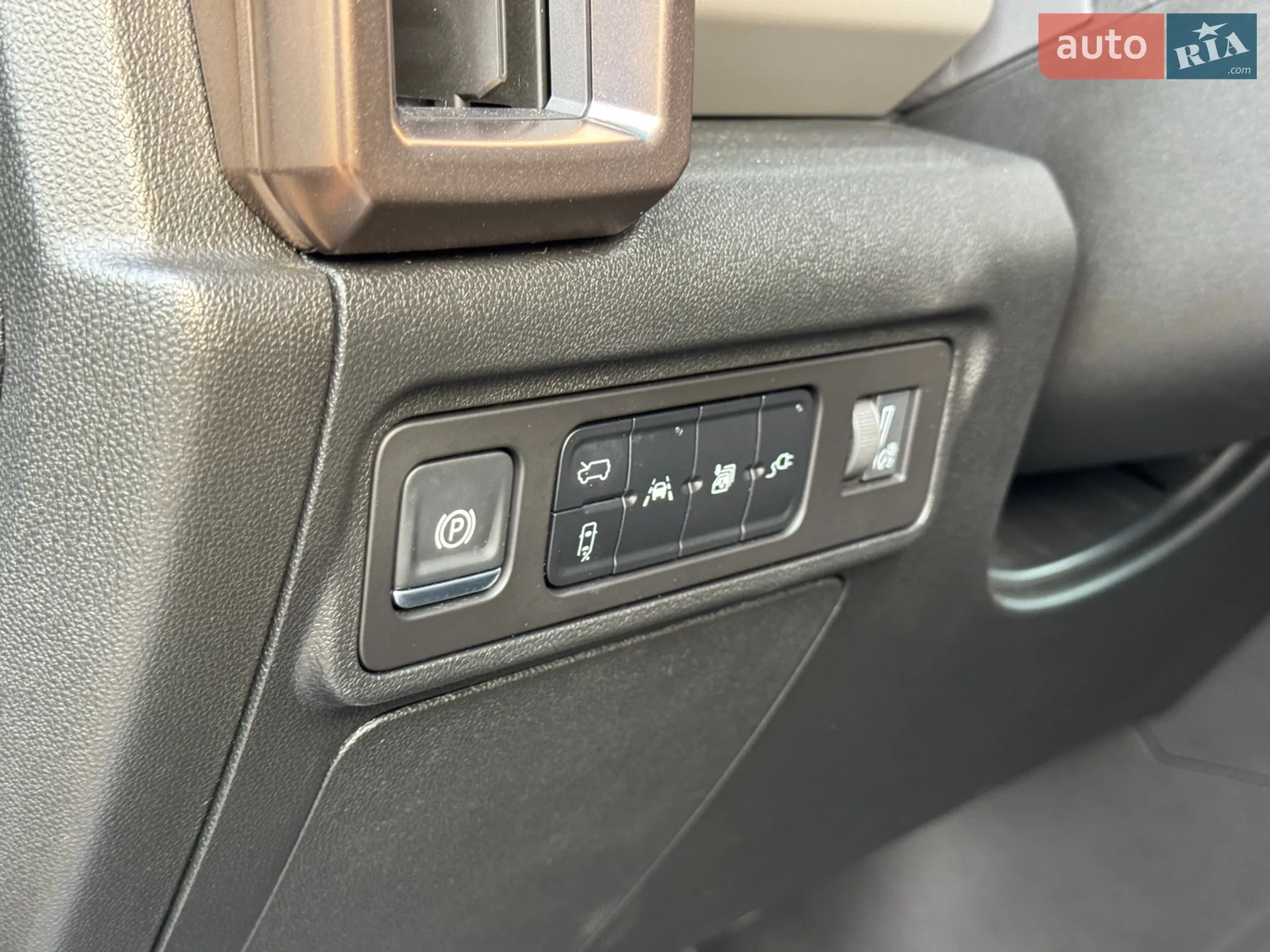 2024 GMC Hummer EV - мініатюра 28