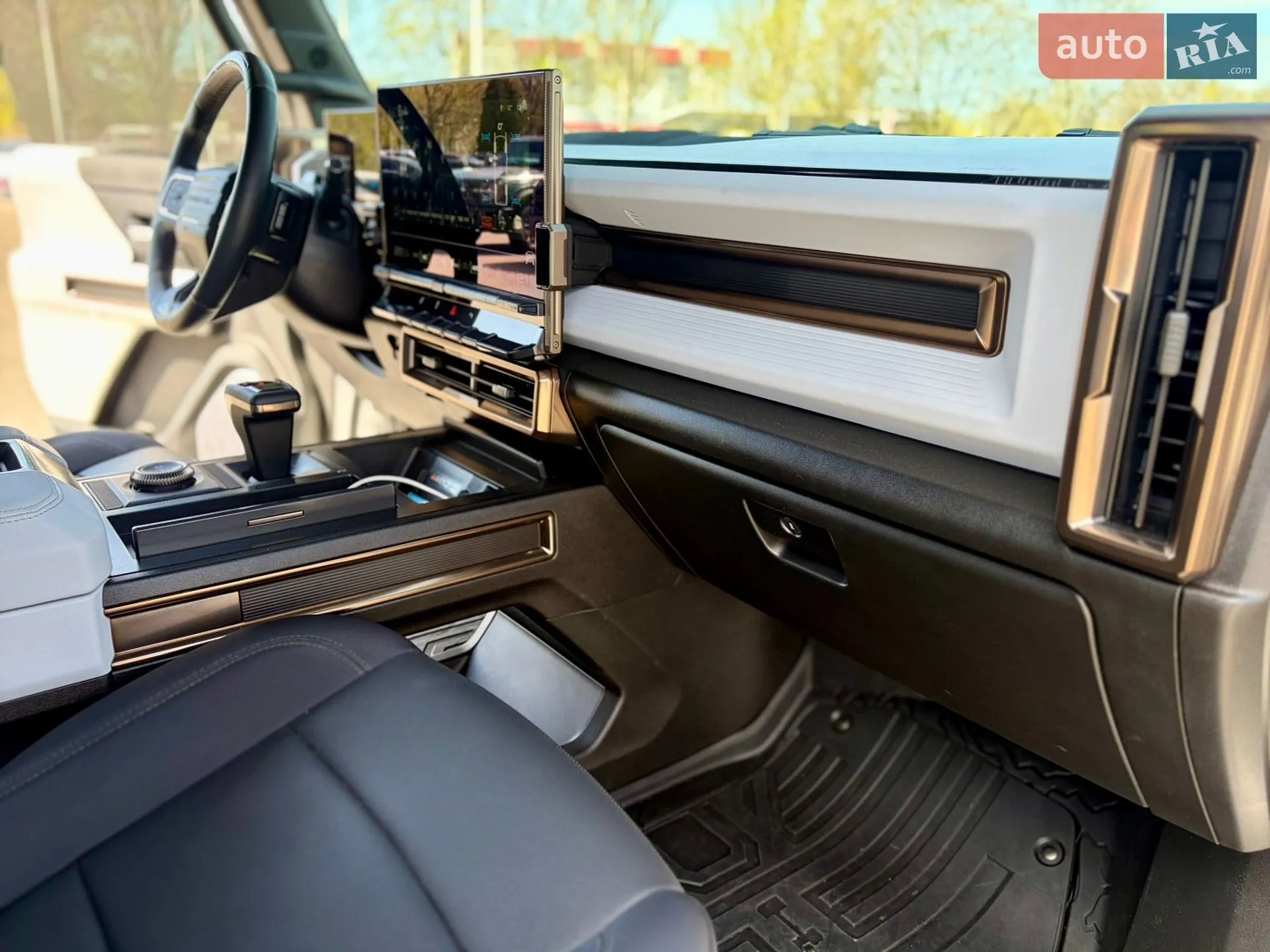 2024 GMC Hummer EV - мініатюра 41