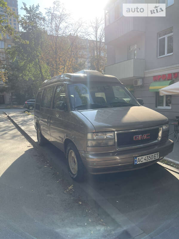 Минивэн GMC Safari 1995 в Киеве