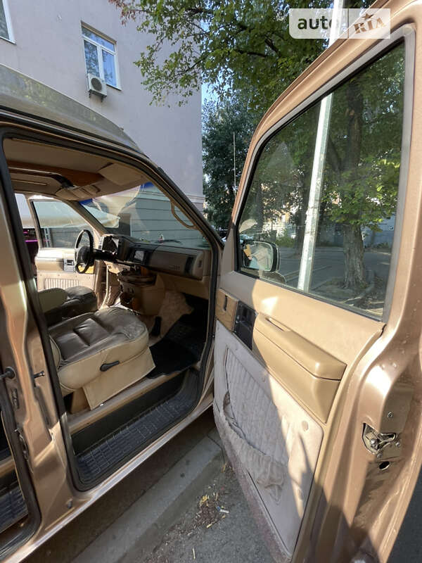 Минивэн GMC Safari 1995 в Киеве