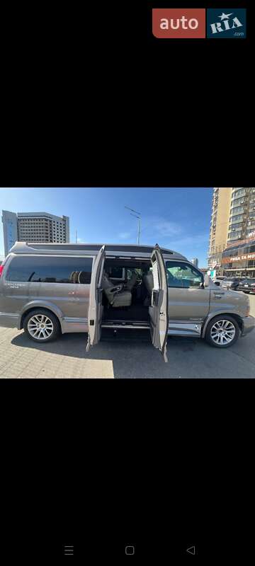 GMC Savana 2020
