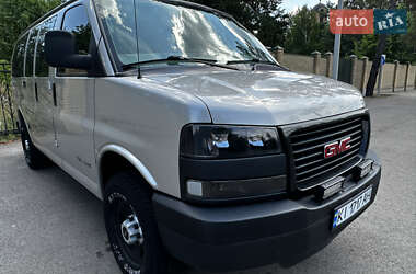 Минивэн GMC Savana 2005 в Киеве
