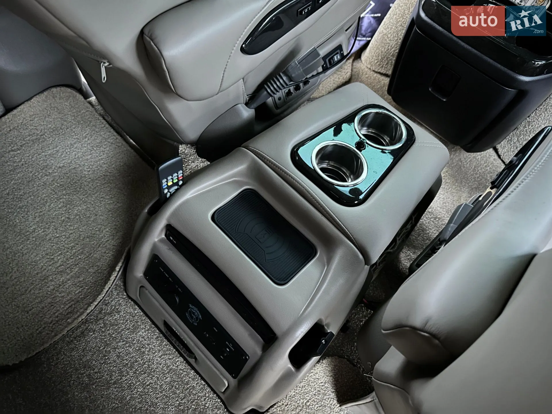 2020 GMC Savana - мініатюра 55