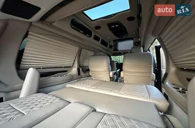 Минивэн GMC Savana 2020 в 