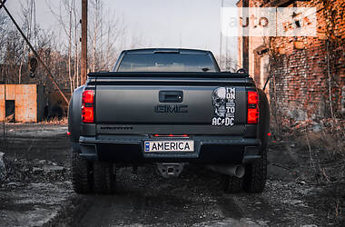 Пикап GMC Sierra 2019 в Львове