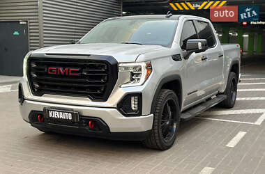 Пикап GMC Sierra 2021 в 