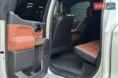 Пикап GMC Sierra 2021 в 