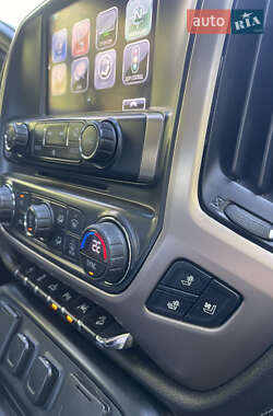 Пикап GMC Sierra 2017 в 