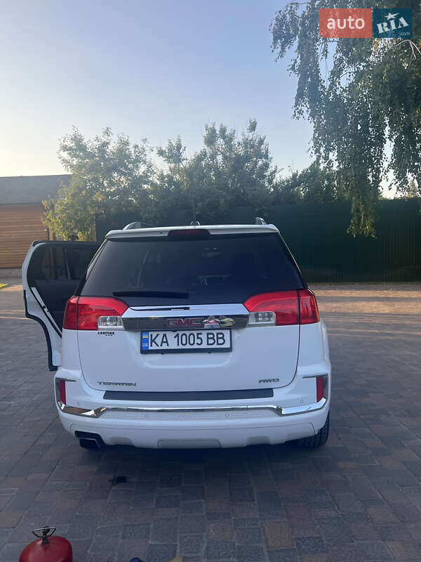 Внедорожник / Кроссовер GMC Terrain 2016 в Киеве