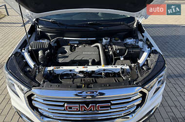Внедорожник / Кроссовер GMC Terrain 2022 в 