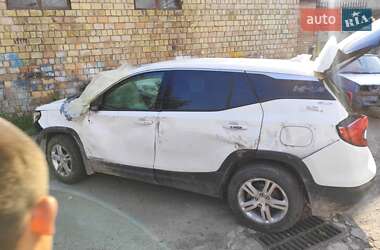 Внедорожник / Кроссовер GMC Terrain 2018 в 
