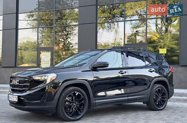 Внедорожник / Кроссовер GMC Terrain 2018 в 