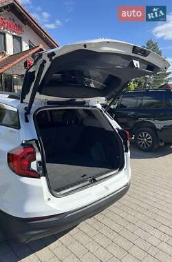Внедорожник / Кроссовер GMC Terrain 2017 в 