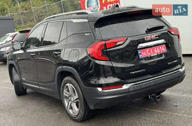 Внедорожник / Кроссовер GMC Terrain 2018 в 