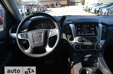 Внедорожник / Кроссовер GMC Yukon 2018 в 