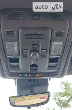 Внедорожник / Кроссовер GMC Yukon 2023 в 