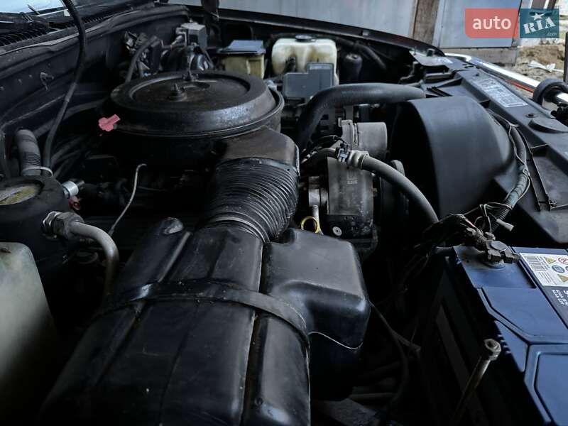 Внедорожник / Кроссовер GMC Yukon 1996 в Одессе