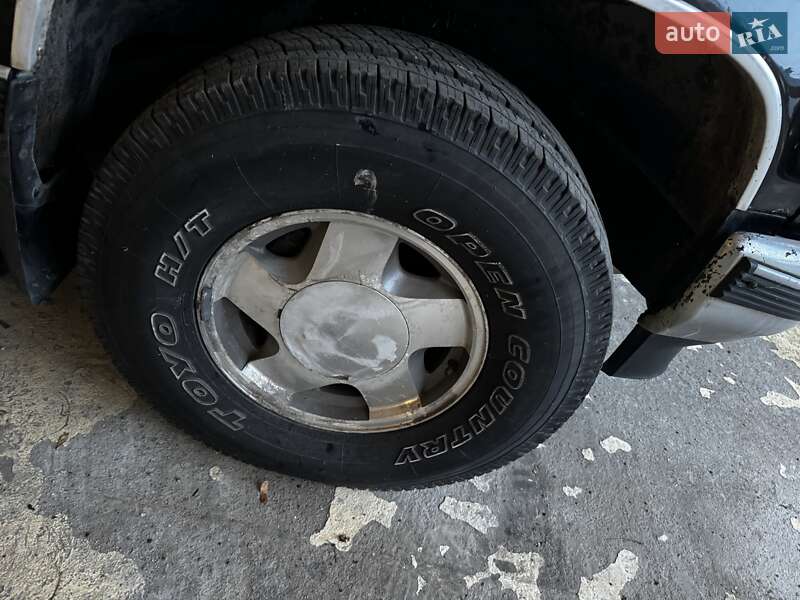 Внедорожник / Кроссовер GMC Yukon 1996 в Одессе