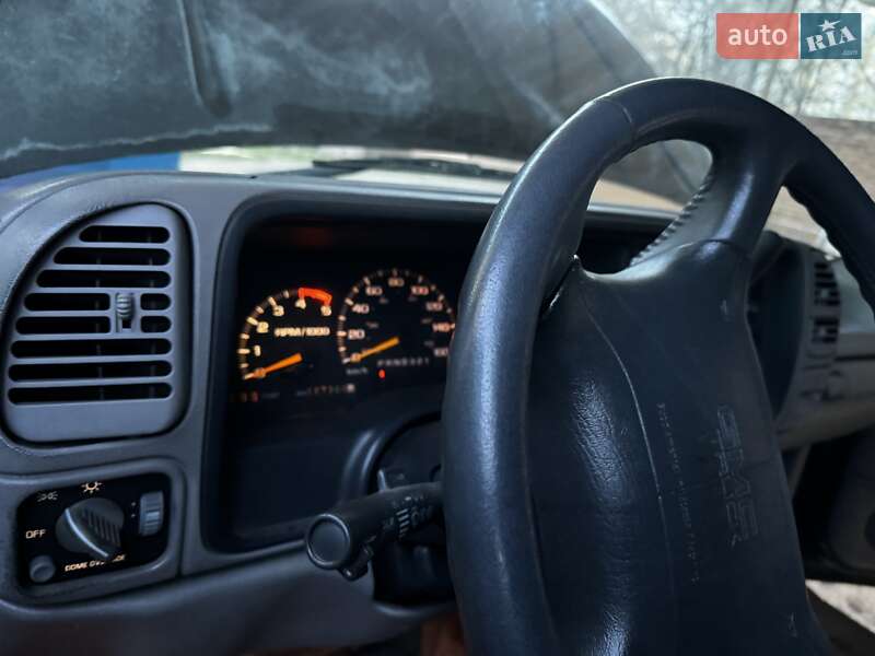 Внедорожник / Кроссовер GMC Yukon 1996 в Одессе