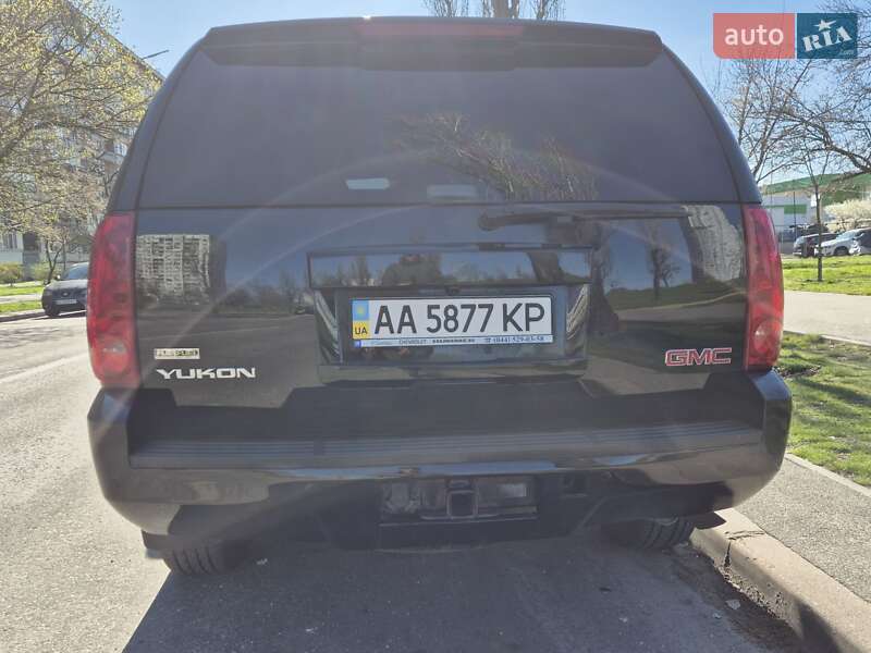 Внедорожник / Кроссовер GMC Yukon 2006 в Киеве