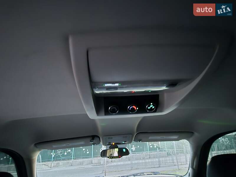 Внедорожник / Кроссовер GMC Yukon 2006 в Киеве