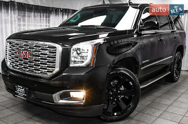 Внедорожник / Кроссовер GMC Yukon 2018 в 