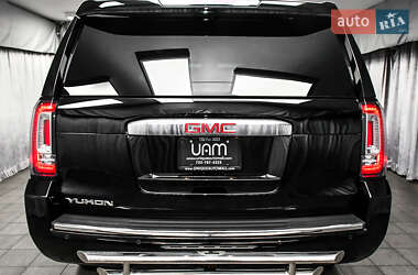 Внедорожник / Кроссовер GMC Yukon 2018 в 