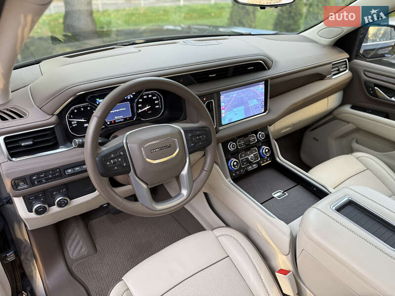 Внедорожник / Кроссовер GMC Yukon 2021 в Львове
