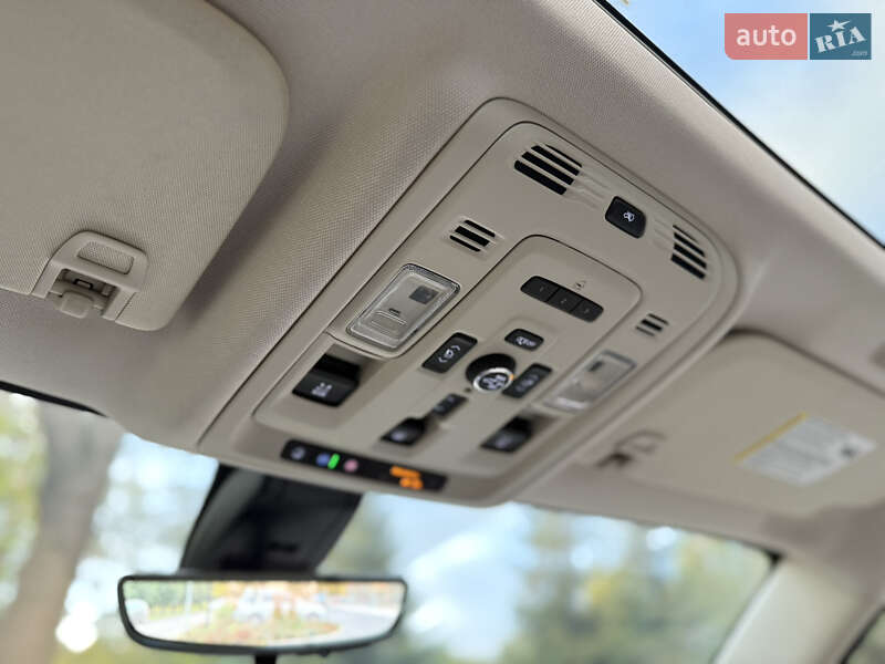 Внедорожник / Кроссовер GMC Yukon 2021 в Львове