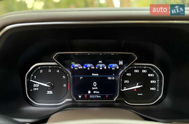 Позашляховик / Кросовер GMC Yukon 2021 в 