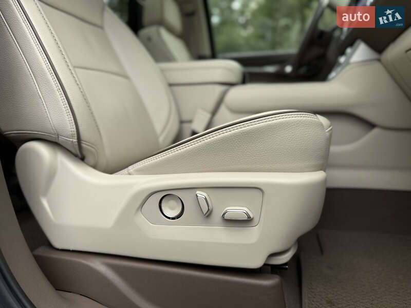 Внедорожник / Кроссовер GMC Yukon 2021 в Львове