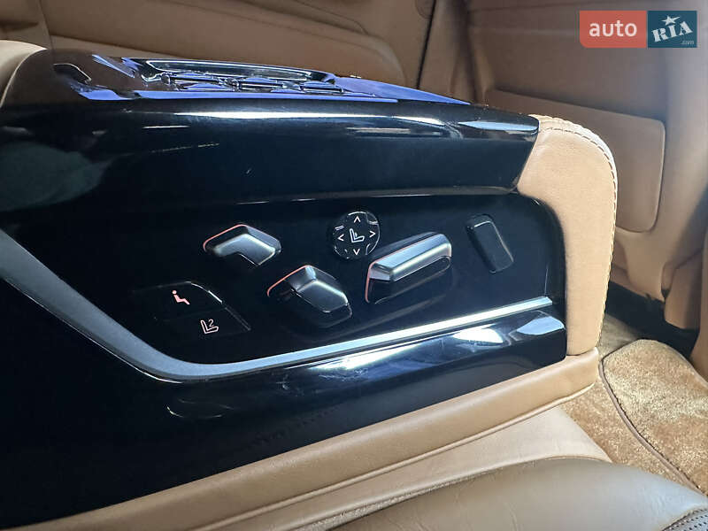 Позашляховик / Кросовер GMC Yukon 2021 в Києві фото 33 Позашляховик / Кросовер GMC Yukon 2021 в Києві