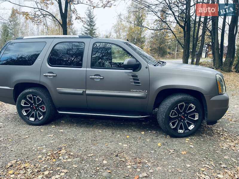 Внедорожник / Кроссовер GMC Yukon 2006 в Ивано-Франковске фото 16 Внедорожник / Кроссовер GMC Yukon 2006 в Ивано-Франковске
