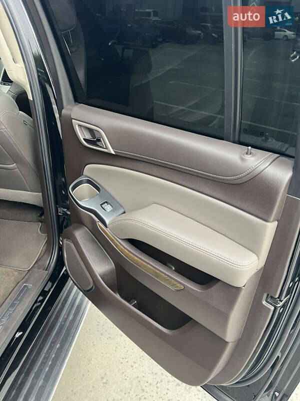 Позашляховик / Кросовер GMC Yukon 2017 в Києві