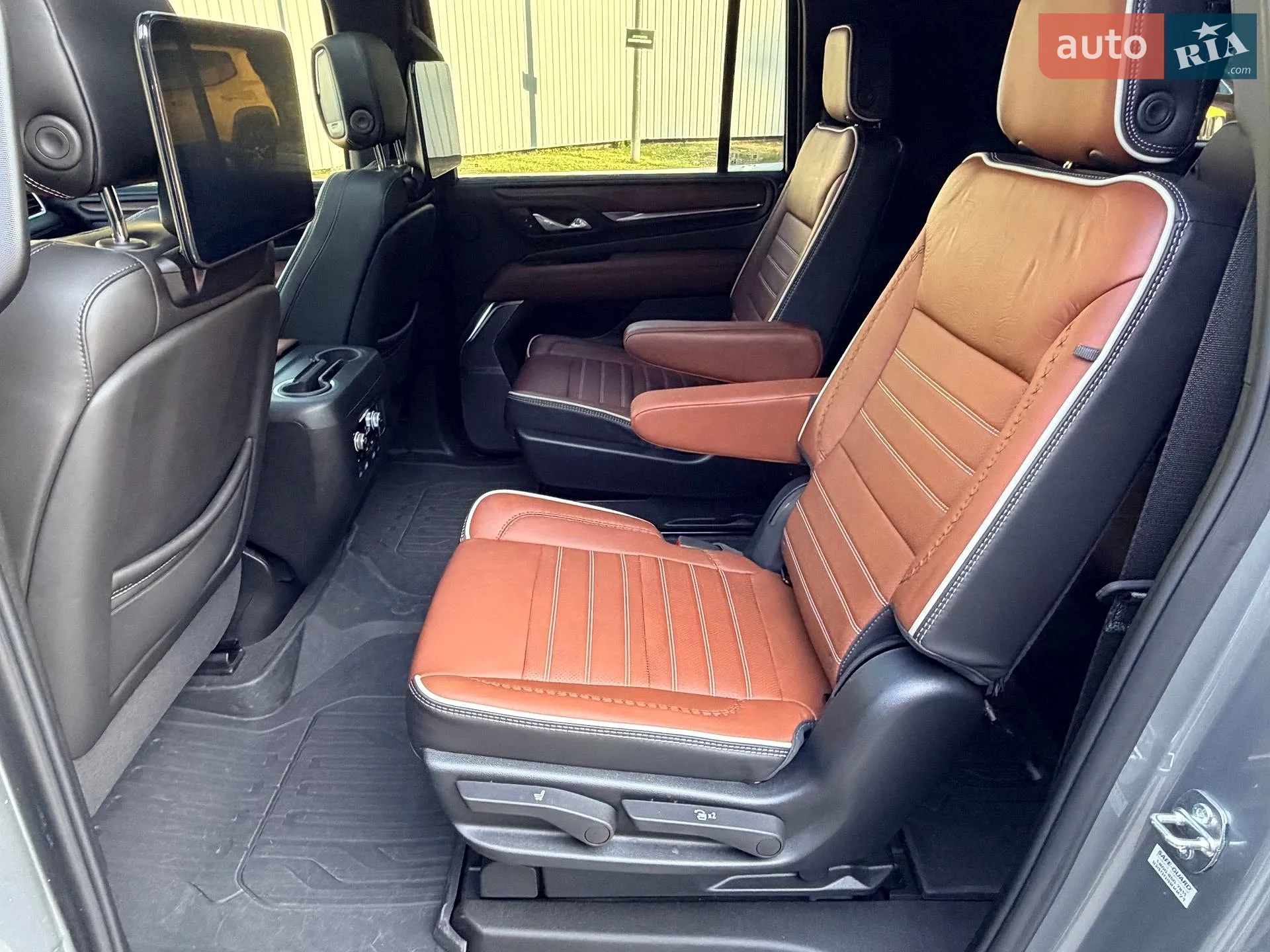 2023 GMC Yukon - мініатюра 29