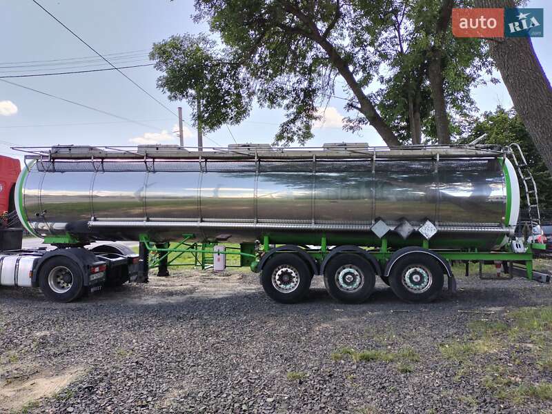 Цистерна напівпричіп GOFA 3 1986 в Луцьку