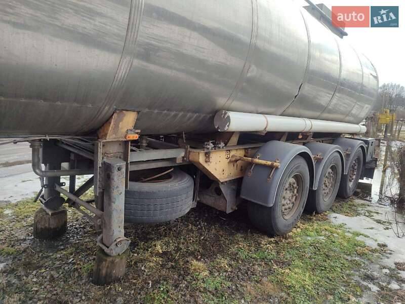 Цистерна напівпричіп GOFA X 1973 в Лохвиці