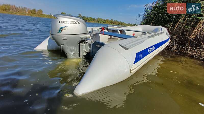 Лодка GRAND C 360 2007 в Харькове