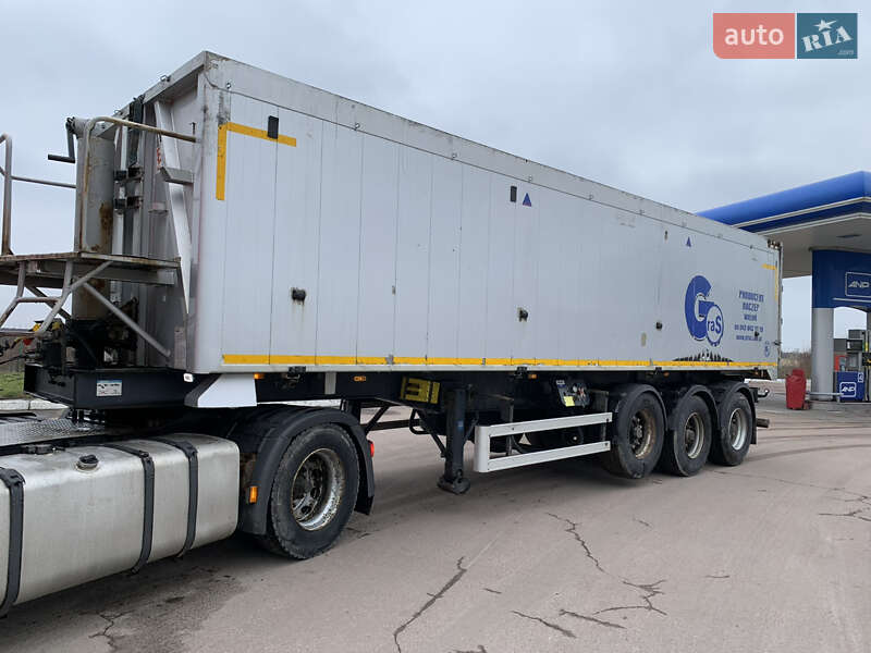 Зерновоз - полуприцеп GRAS GS 2009 в Львове