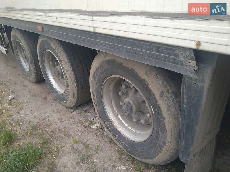 Рефрижератор полуприцеп Gray Adams GA3B 2006 в Черновцах
