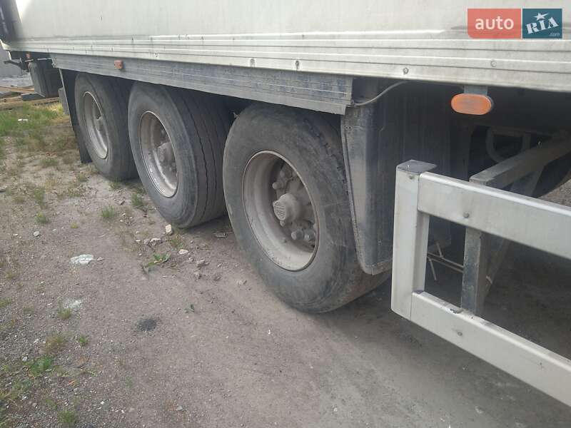 Рефрижератор полуприцеп Gray Adams GA3B 2006 в Черновцах
