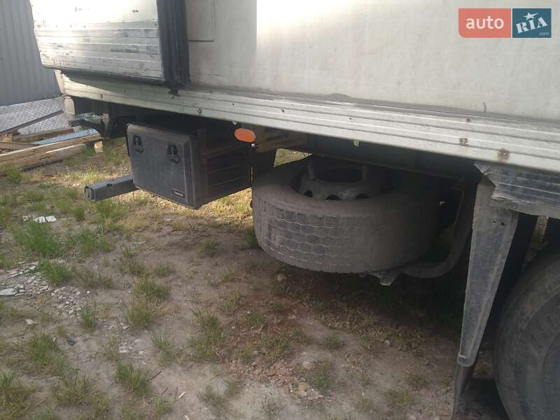 Рефрижератор полуприцеп Gray Adams GA3B 2006 в Черновцах