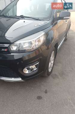 Позашляховик / Кросовер Great Wall Haval M4 2014 в 