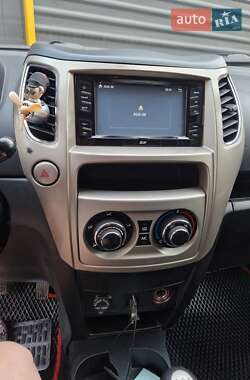 Позашляховик / Кросовер Great Wall Haval M4 2013 в 