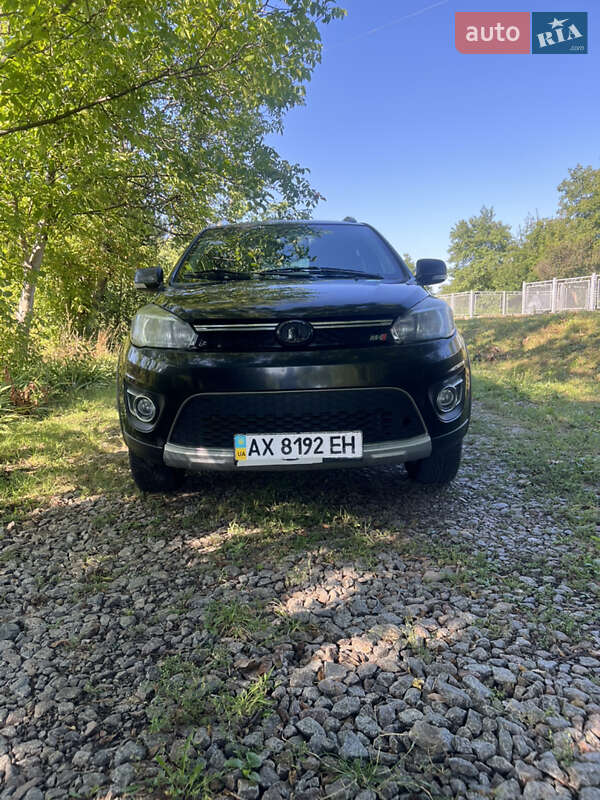 Внедорожник / Кроссовер Great Wall Haval M4 2014 в 
